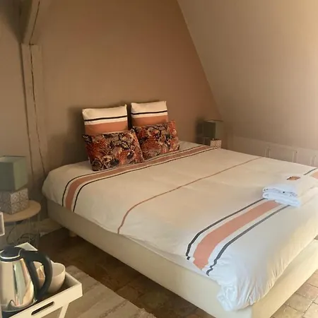 Capucine Nocleg ze śniadaniem *